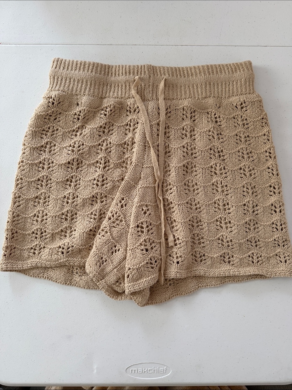 Universal Thread Beige Knit Lace-Pattern High Waist Shorts